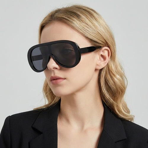 Ladies fashionable sunglasses with wide frame Bowlift