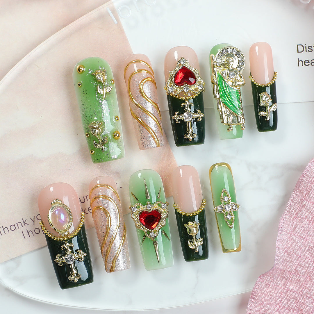 Artificial nail set with luxurious 3D embellishments Bowlift