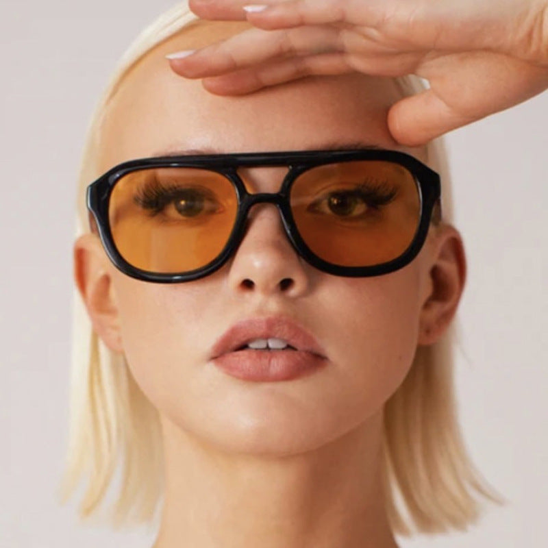 Women's fashionable sports sunglasses with wide, flexible frame Bowlift