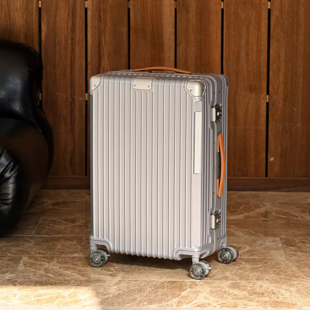 Stylish Lightweight Hardshell Travel Suitcase