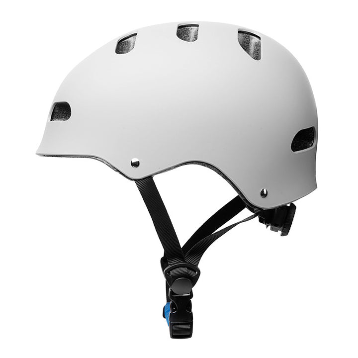 Skate helmet with outstanding comfort and safety Bowlift