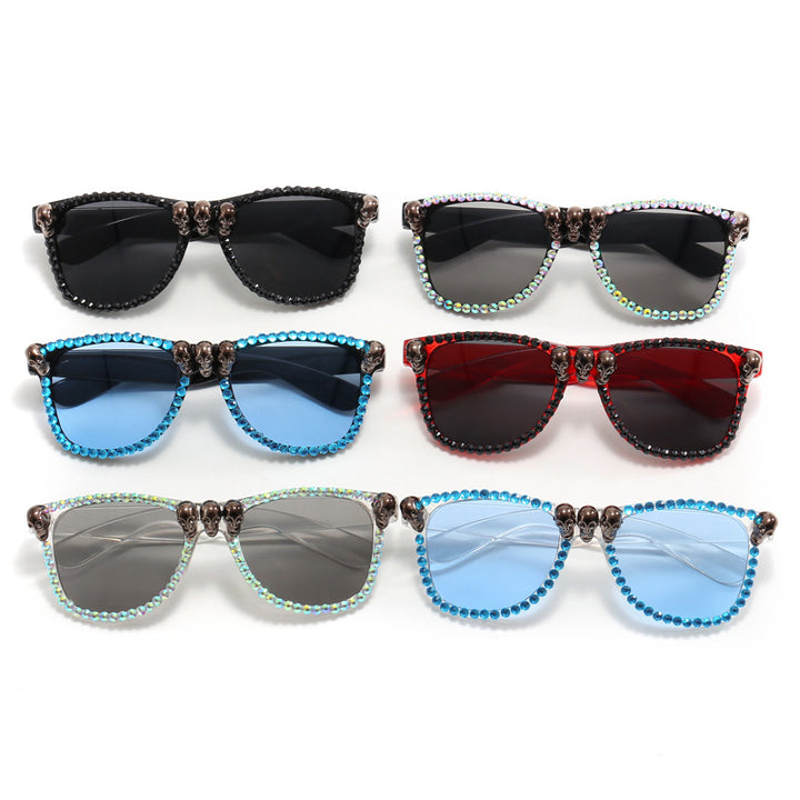 Women's extravagant sunglasses with crystal embellishments Bowlift