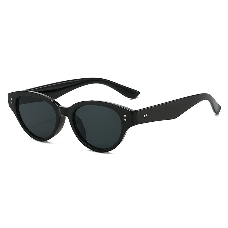 Women Cat-Eye Sunglasses with retro-inspired frame structure Bowlift