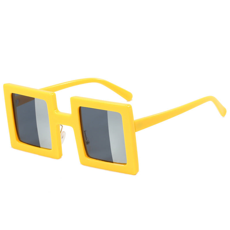 Women's fashionable square sunglasses with a unique, clear design Bowlift