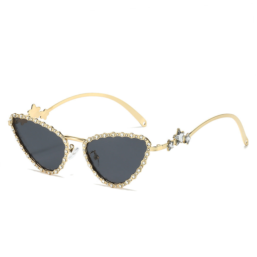 Glamorous Cat-Eye Sunglasses with Crystal Accents Bowlift