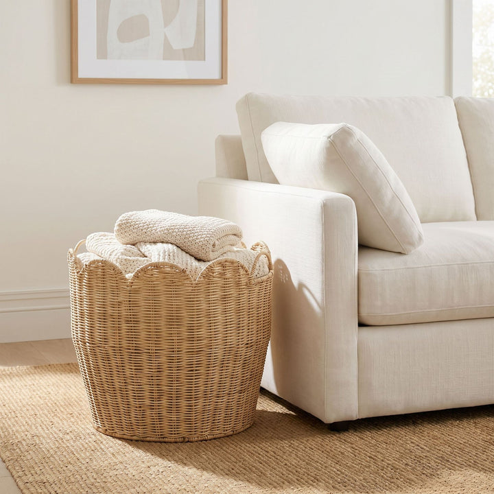 Stylish laundry basket with wave edge Bowlift