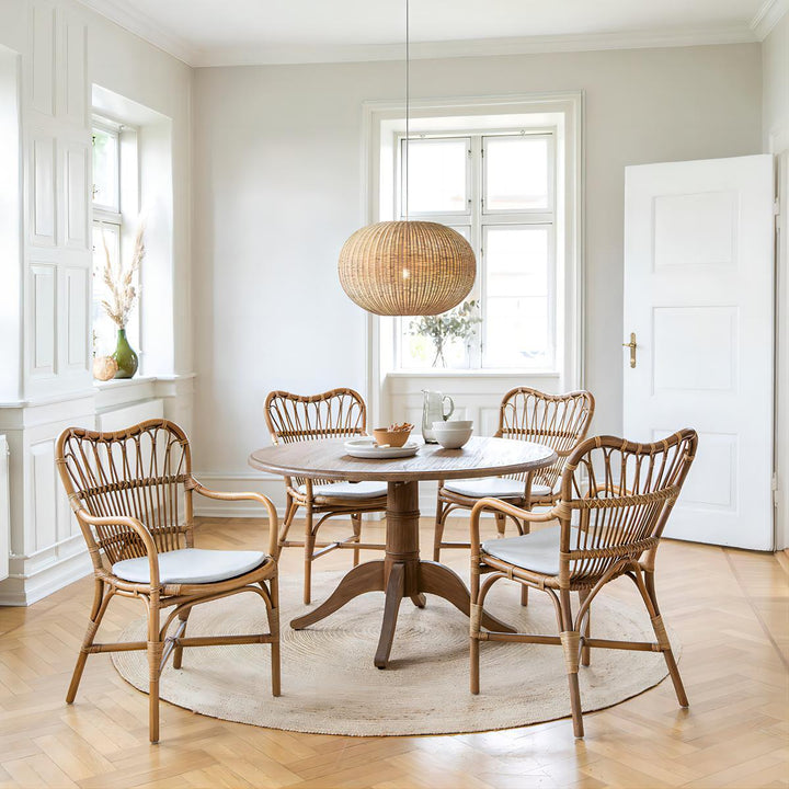 Stylish pendant lamp made from handwoven natural material Bowlift