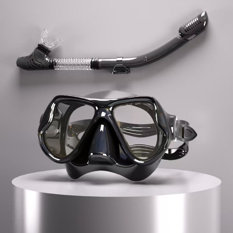 Diving mask with ergonomic design and a flexible snorkel Bowlift