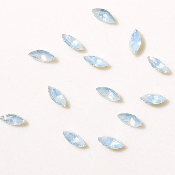 Glittering acrylic gemstones Bowlift