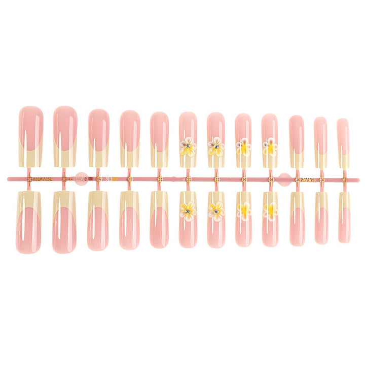 Nail art set with delicate flower decorations Bowlift