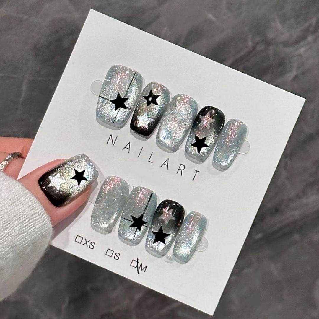 Whimsical Bear-Themed Press-On Nail Art Kit Bowlift
