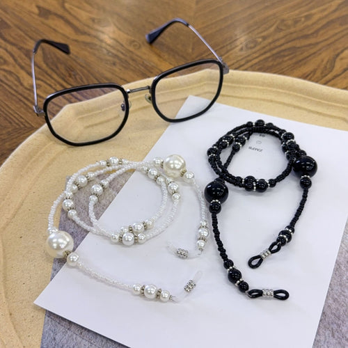 Chic Beaded Eyewear Holder Bowlift