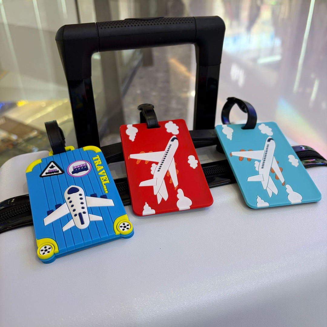 Airplane-Themed Luggage Tag Bowlift