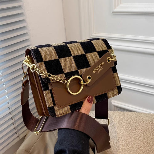 Fashion-Forward Checkered Crossbody Bag Bowlift