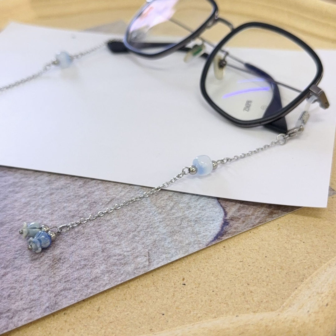Delicate Bead-Embellished Eyewear Chain Bowlift