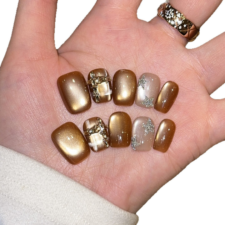 Artificial Nail Set with Glitter and Jewelry Accents Bowlift