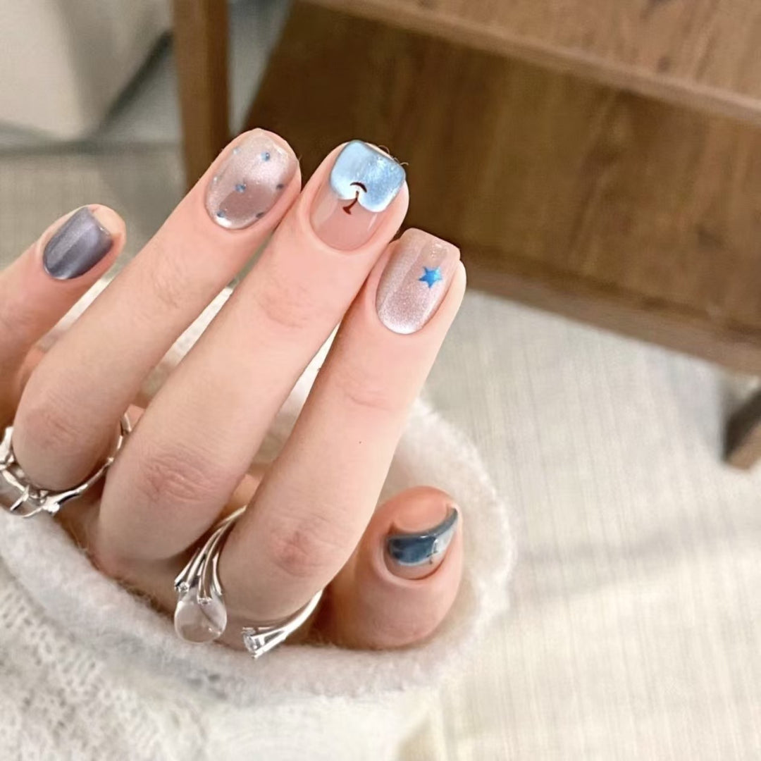 Festive Character-Inspired Nail Art Set Bowlift