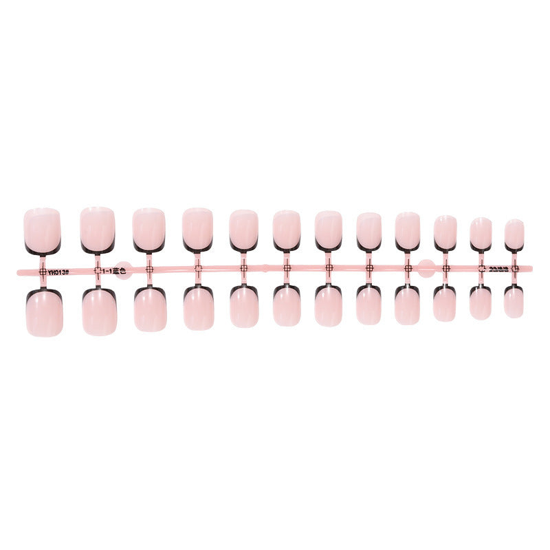 Art nail set with stylish black and white finish Bowlift