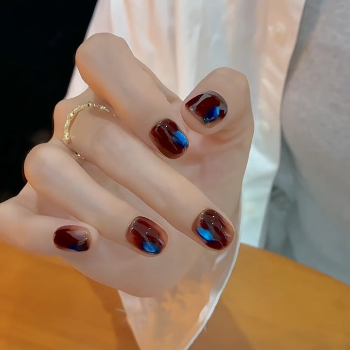 Artificial Nails in Modern Gradient Colors Bowlift