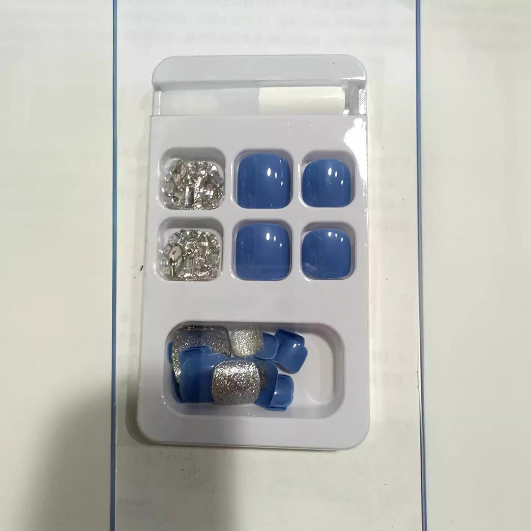 Decorative Press-On Nail Kit with Rhinestone Accents Bowlift