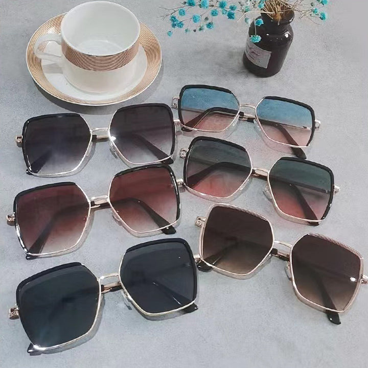Ladies stylish oversized sunglasses Bowlift