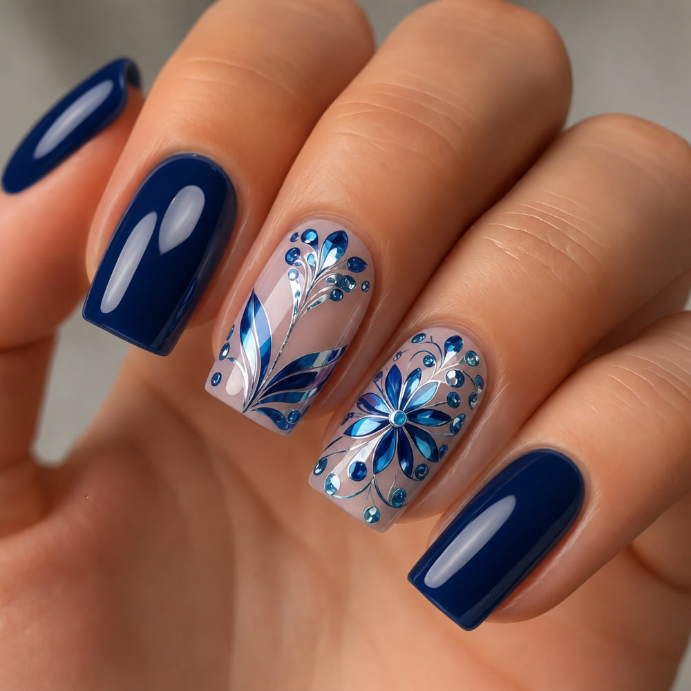 Artificial nails with floral details Bowlift