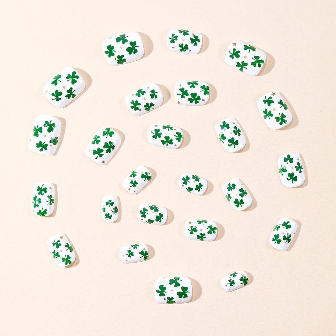 Shamrock-Themed Nail Art Extensions Bowlift