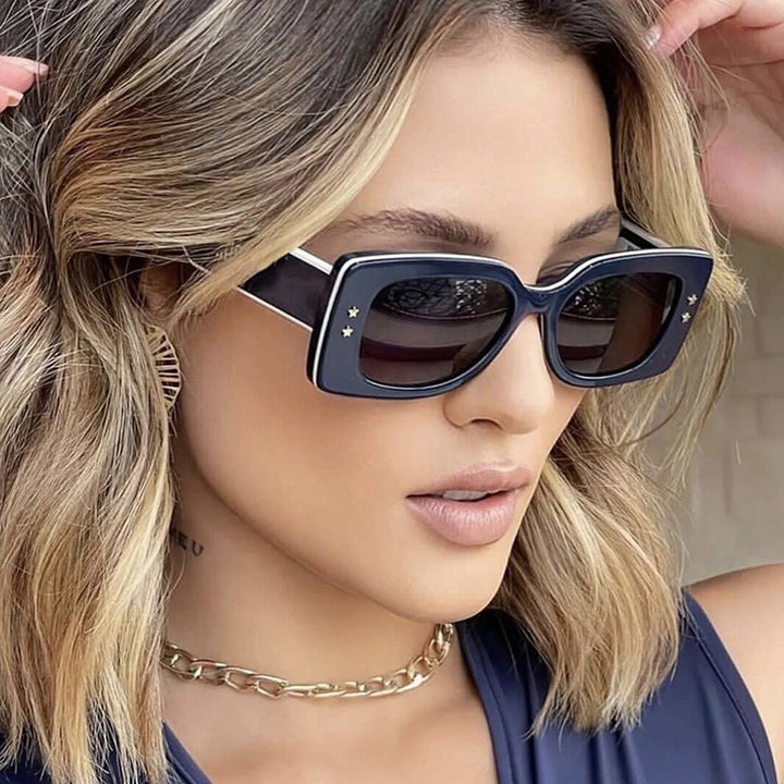 Ladies extravagant square sunglasses with stylish details Bowlift
