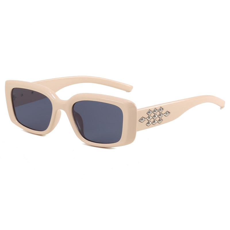 Women's fashionable glasses with embellished frame Bowlift