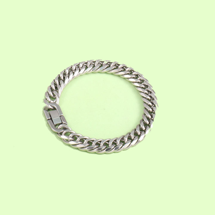 Bold Interwoven Chain Bracelet Bowlift