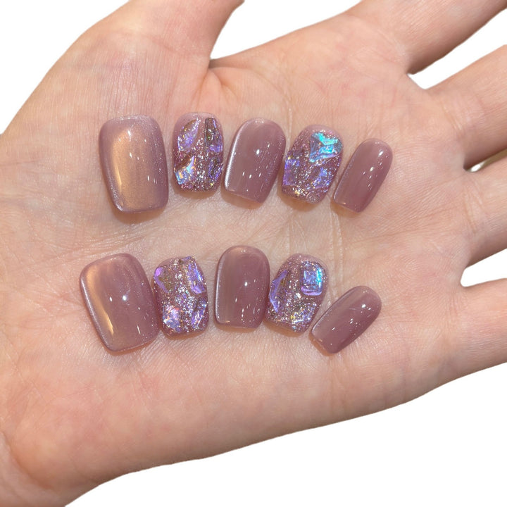 Glittery Nail Art Press-On Set Bowlift
