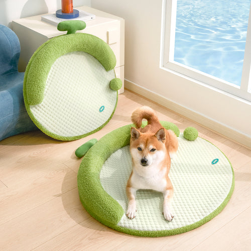 Unisex round baby crawling mat with ergonomic neck pillow and non-slip bottom Bowlift