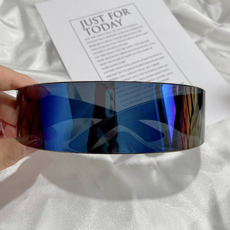 Women futuristic visor-like sunglasses Bowlift