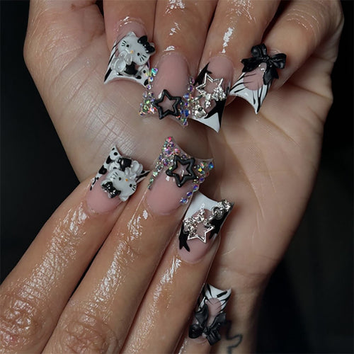 Artful nail extensions with trendy 3D applications Bowlift