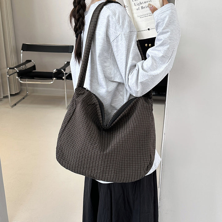 Casual Hobo Style Bag Bowlift