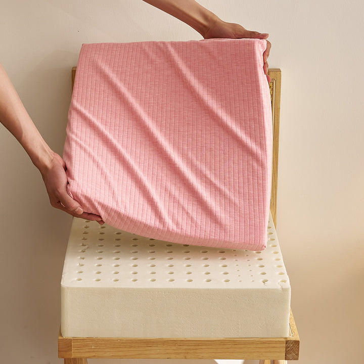 Breathable and Hypoallergenic Mattress Topper Bowlift