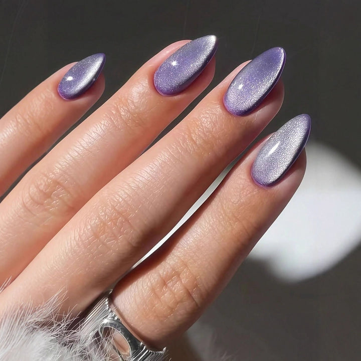 Nail extension set with shimmering and elegant tips Bowlift