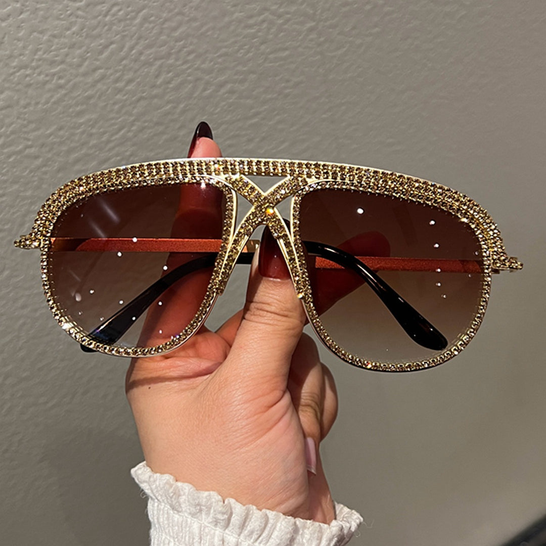 Women's Glamorous oversized Sunglasses with sparkling Crystal frame Bowlift