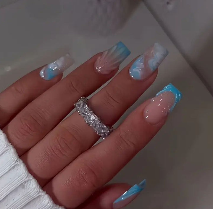 Artistic Nail Design Bowlift