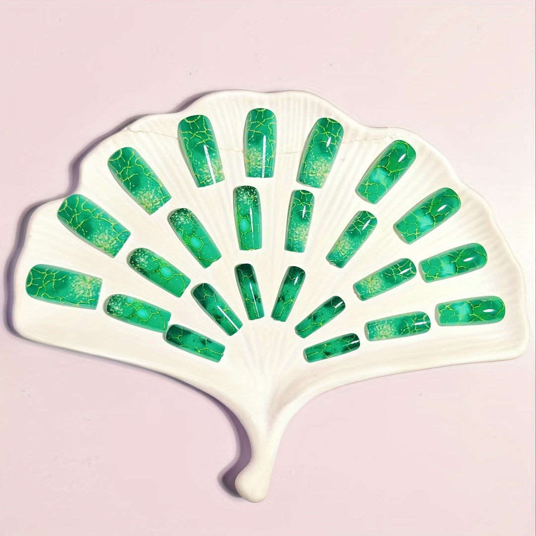 Artificial Nails in Luxurious Marble Effect Bowlift