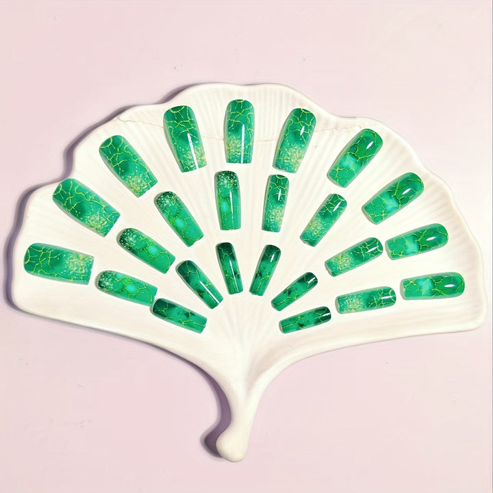 Artificial Nails in Luxurious Marble Effect Bowlift