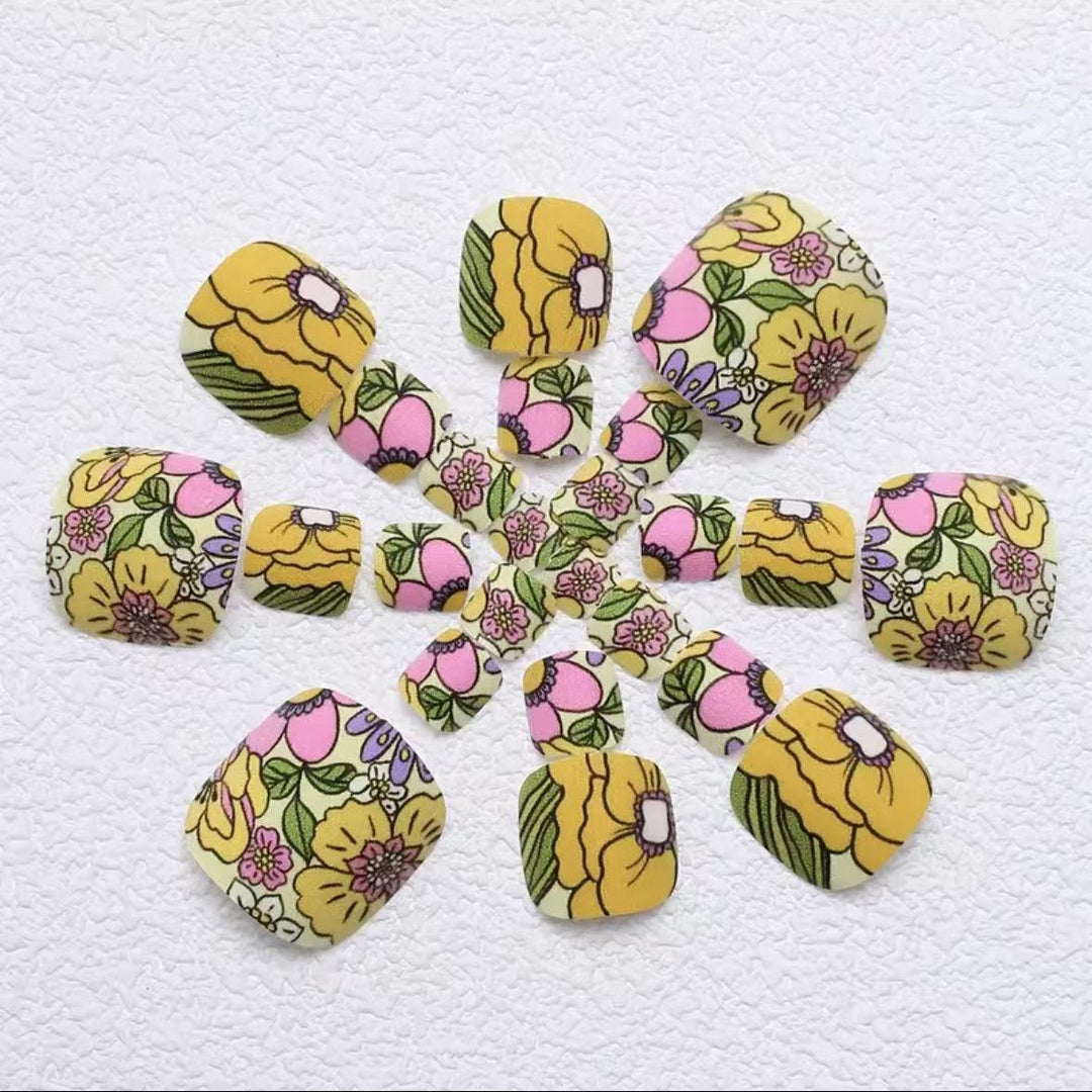 Artificial Nail Set with Colorful Flower Design Bowlift