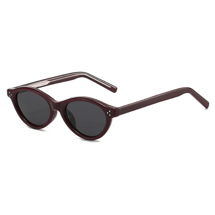 Women Cat-Eye Sunglasses with elegant, transparent frame and UV400 protection Bowlift