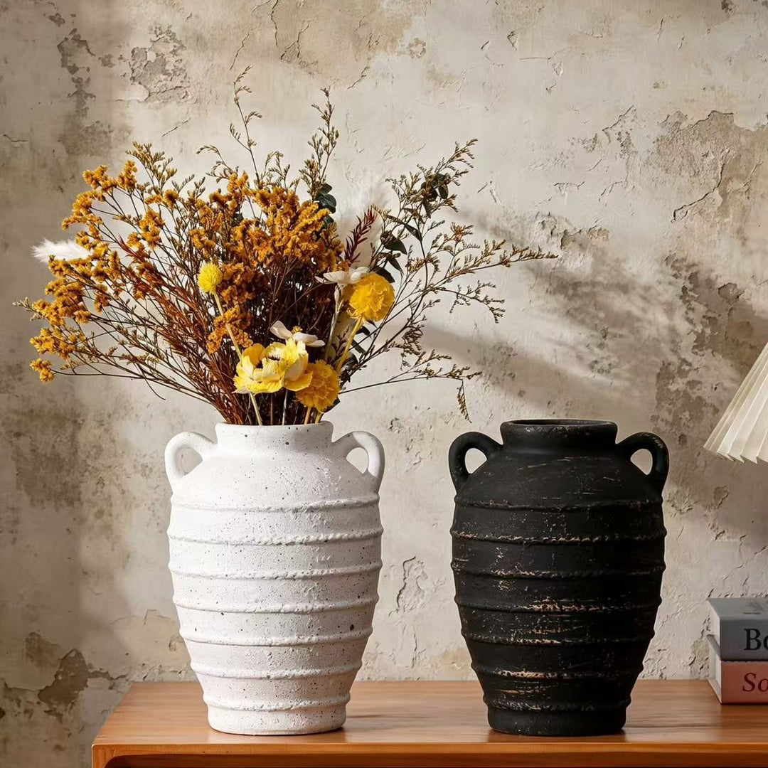 Decorative ceramic vase Bowlift