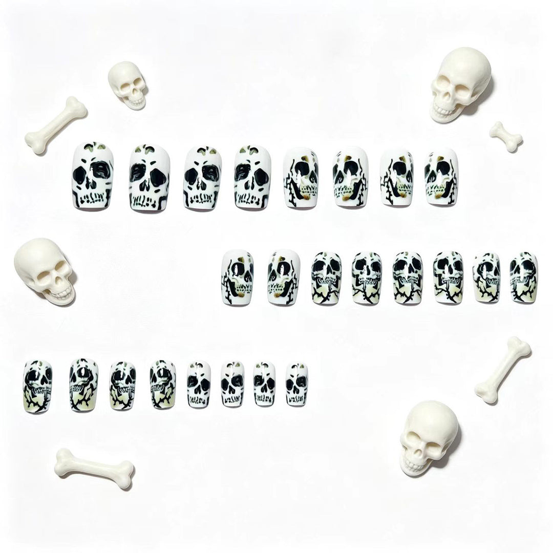 Creative artificial nails with lovingly detailed skull design Bowlift