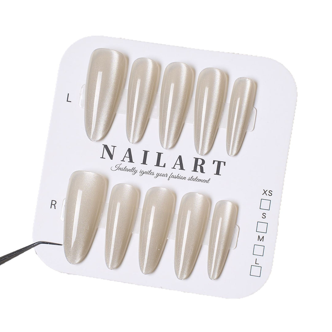 Artificial nail tips with elegant ombre effect Bowlift