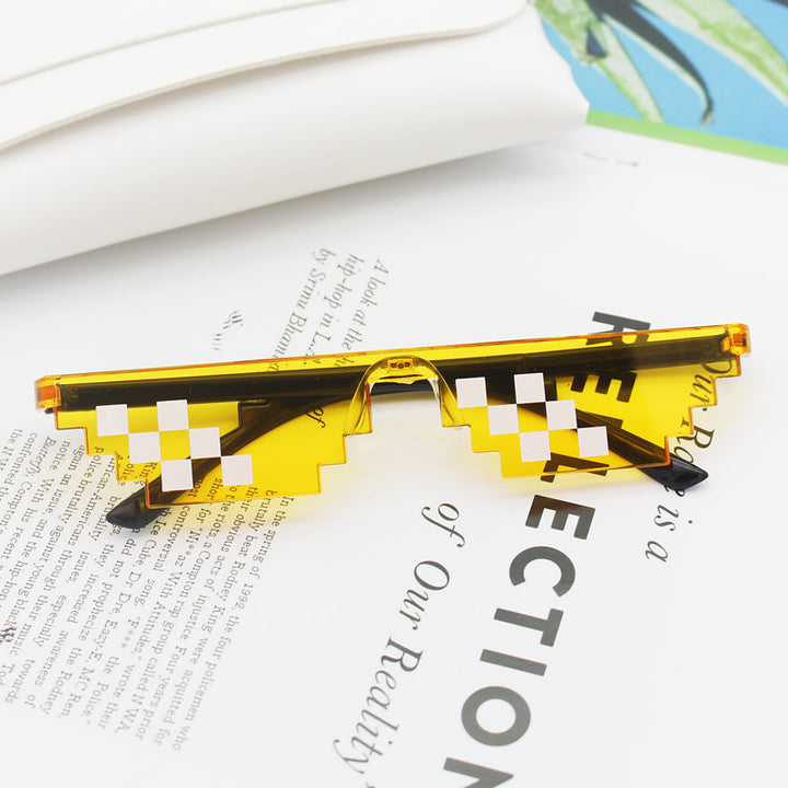Ladies creative sunglasses in modern style element Bowlift
