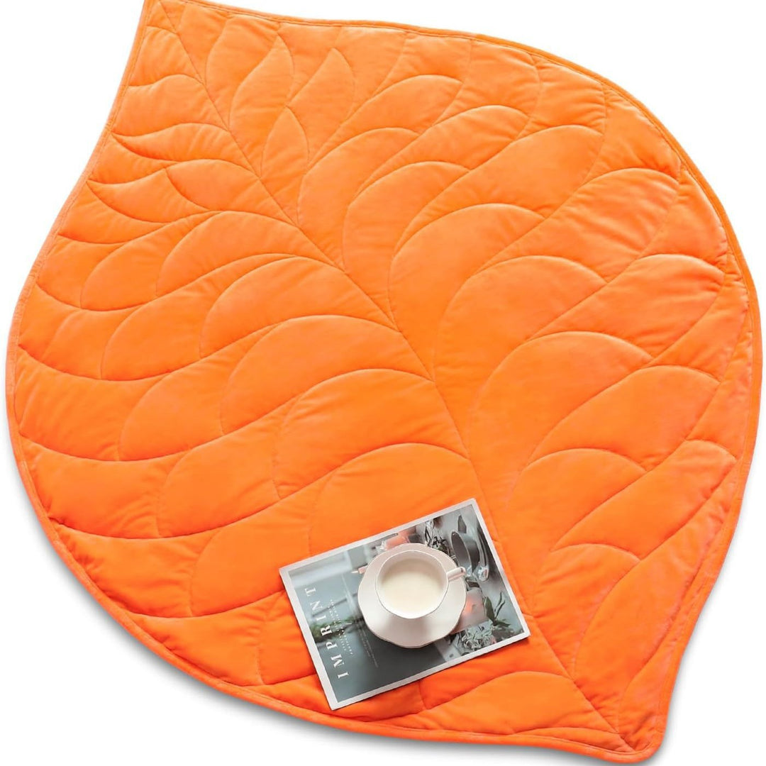 Ladies decorative tablecloth Bowlift