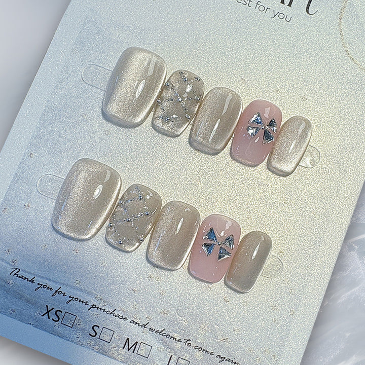 Customizable Press-On Nail Set Bowlift