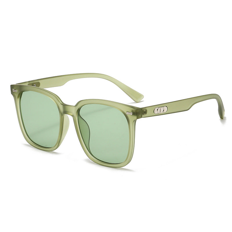 Vintage-Inspired Square Sunglasses